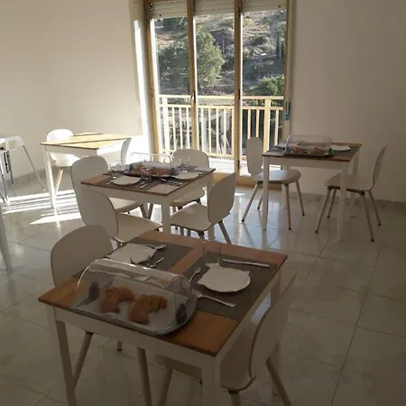 Bed & Breakfast Zu Tanu E Za Carmela *